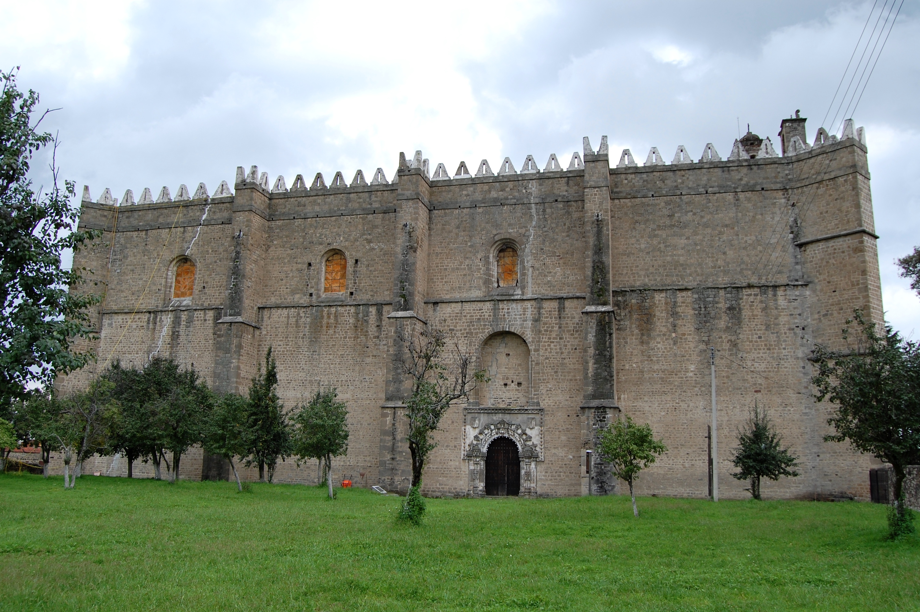 001_Convento_de_Huejotzingo._Puerta_de_la_Porciúncula._ManuelParadaLopezdeCorselas